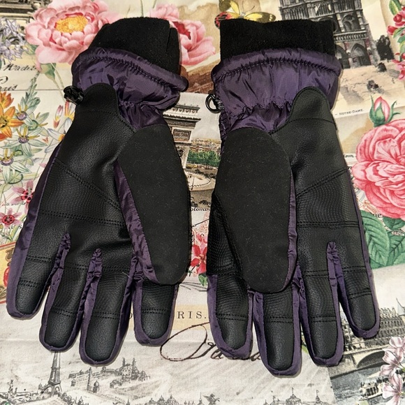 Carhartt Women's Quilts/gloves, Nightshade, Small - Picture 6 of 11